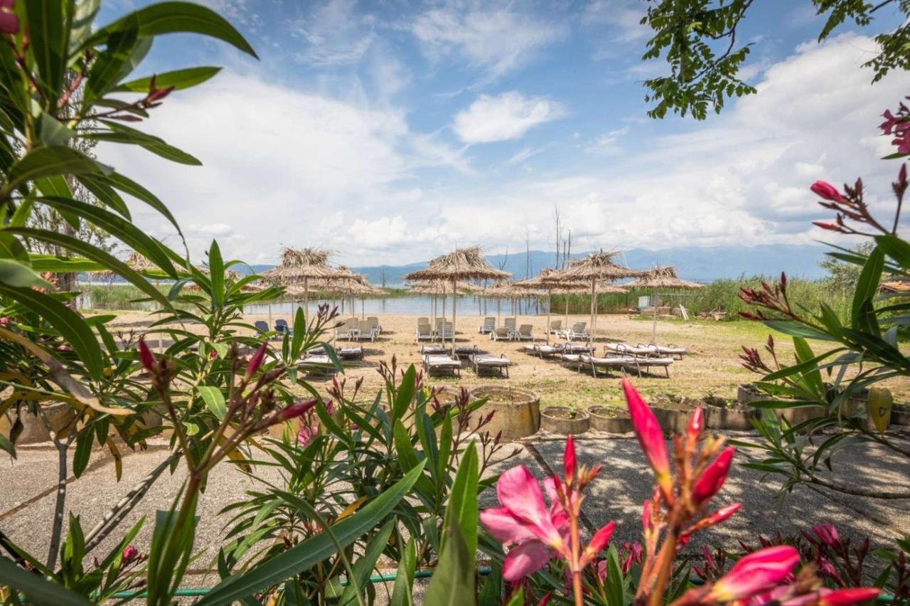 Fuk-Tak'S Bungalow Dojran Exterior foto